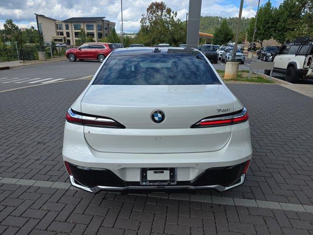 Photo of 2024 White BMW 740