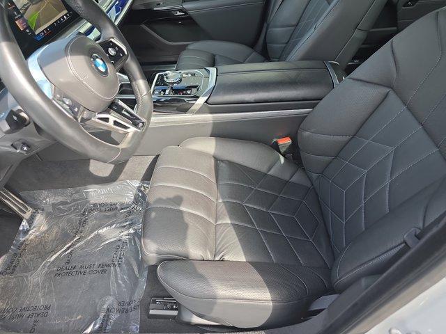 Photo of 2024 White BMW 740