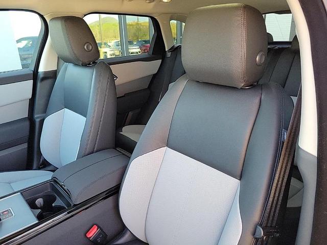 Photo of 2025 Varesine Blue Land Rover Range Rover Velar
