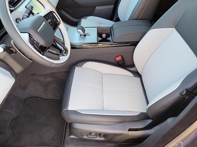 Photo of 2025 Varesine Blue Land Rover Range Rover Velar