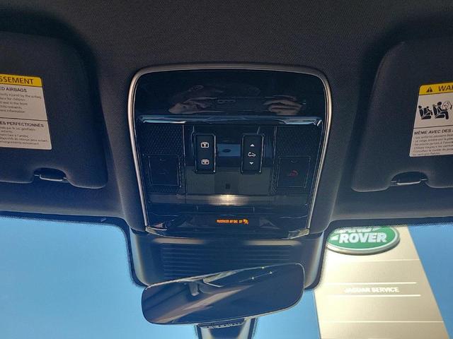 Photo of 2025 Obsidian Black In Gloss Finish Land Rover Range Rover