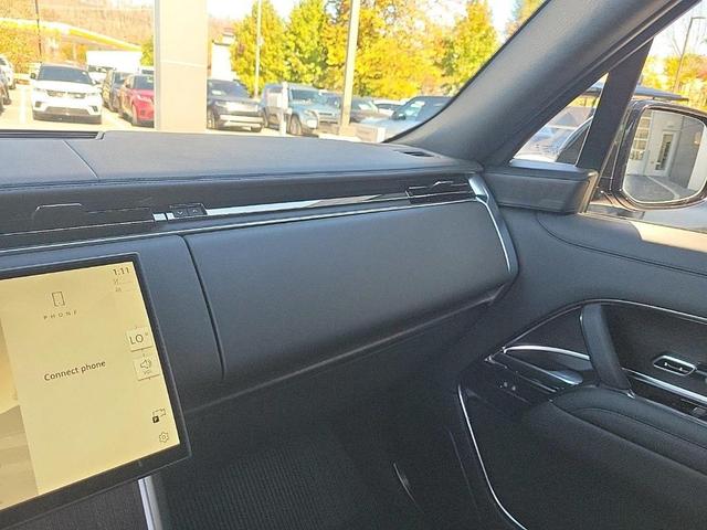 Photo of 2025 Obsidian Black In Gloss Finish Land Rover Range Rover