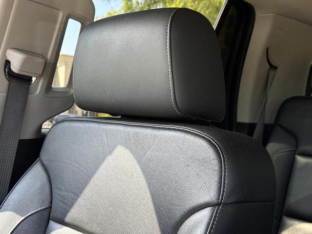 Photo of 2019 Silver Ice Metallic Chevrolet Tahoe