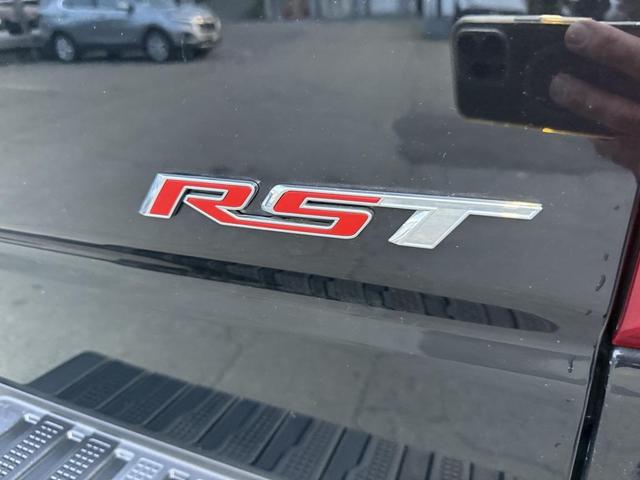 Photo of 2019 Black Chevrolet Silverado 1500
