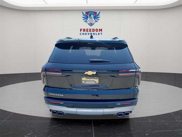Photo of 2026 Mosaic Black Metallic Chevrolet Traverse