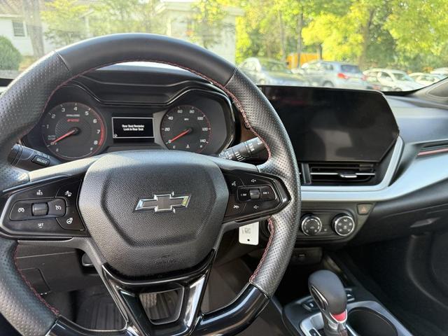 Photo of 2025 Sterling Gray Metallic Chevrolet Trax