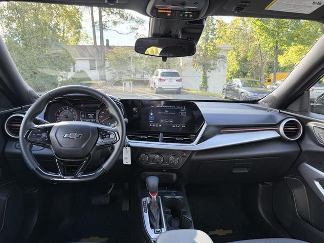 Photo of 2025 Sterling Gray Metallic Chevrolet Trax