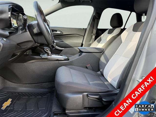 Photo of 2025 Sterling Gray Metallic Chevrolet Trax