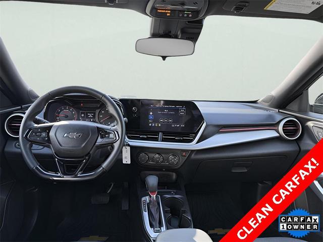 Photo of 2025 Sterling Gray Metallic Chevrolet Trax