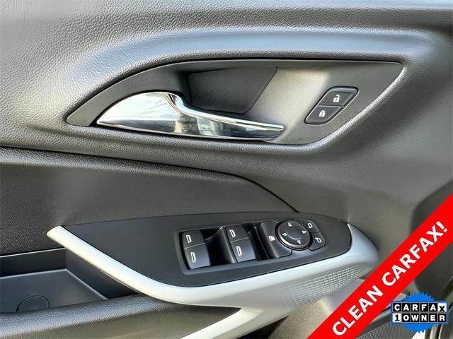 Photo of 2025 Sterling Gray Metallic Chevrolet Trax