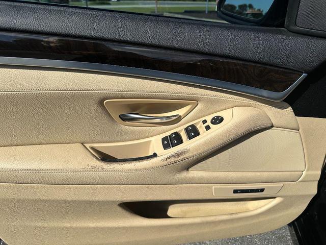 Photo of 2015 BLACK BMW 528