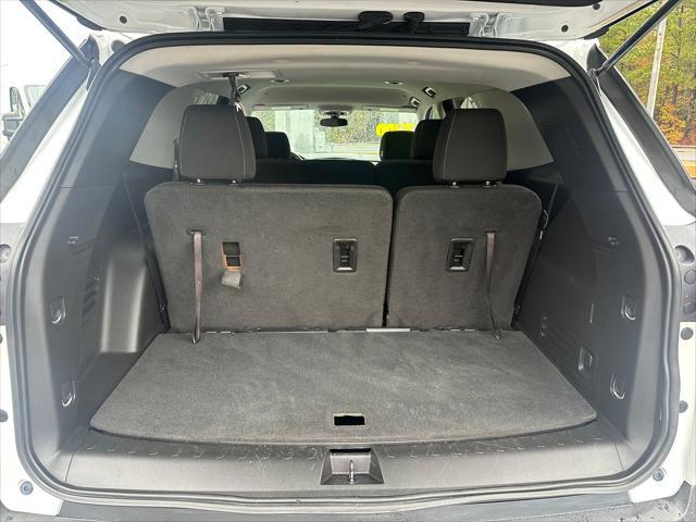 Photo of 2019 Summit White Chevrolet Traverse