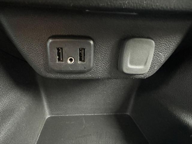 Photo of 2019 Summit White Chevrolet Traverse