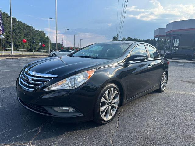 Photo of 2014 Phantom Black Metallic Hyundai SONATA