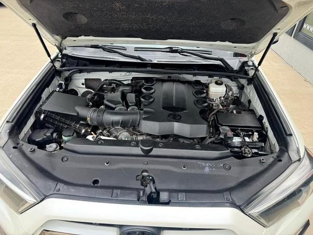 Photo of 2019 Blizzard Pearl Toyota 4Runner