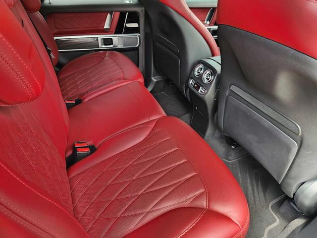 Photo of 2023 Black Mercedes-Benz AMG G 63