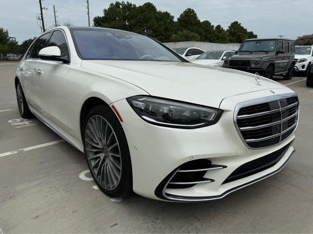 Photo of 2022 Diamond White Mercedes-Benz S-Class