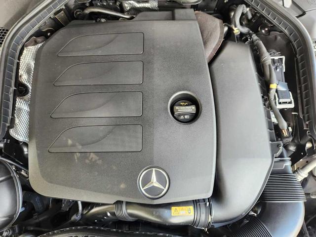 Photo of 2021 Mojave Silver Metallic Mercedes-Benz C-Class