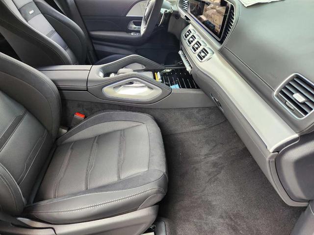 Photo of 2025 Obsidian Black Metallic Mercedes-Benz AMG GLS 63