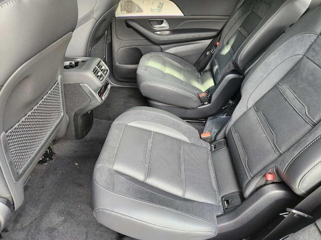 Photo of 2025 Obsidian Black Metallic Mercedes-Benz AMG GLS 63