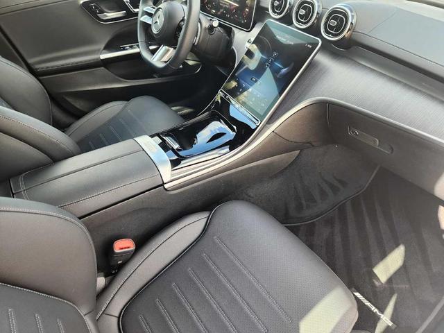 Photo of 2025 Polar White Mercedes-Benz C-Class