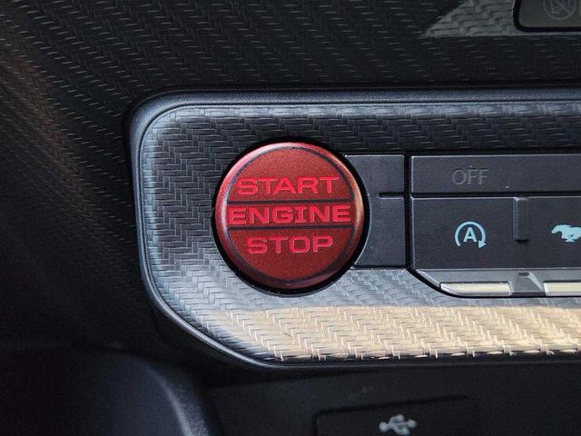 Photo of 2025 Shadow Black Ford Mustang