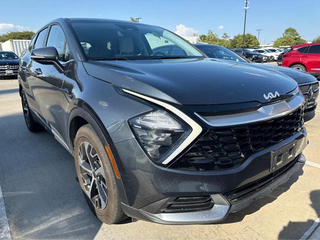 Photo of 2023 Gravity Gray Kia Sportage
