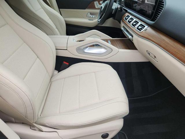 Photo of 2025 Polar White Mercedes-Benz GLE 350