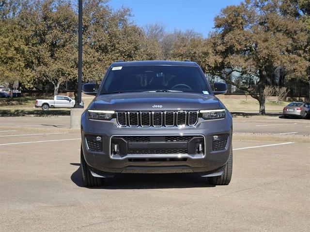 Photo of 2025 Baltic Gray Metallic Clearcoat Jeep Grand Cherokee