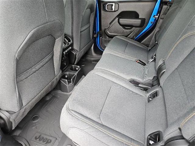 Photo of 2025 Hydro Blue Pearlcoat Jeep Gladiator