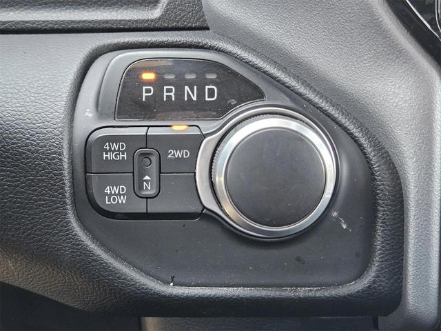 Photo of 2024 Diamond Black Crystal Pearlcoat RAM 2500