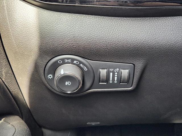Photo of 2025 Hydro Blue Pearlcoat Jeep Compass
