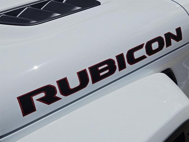Photo of 2025 Bright White Jeep Gladiator