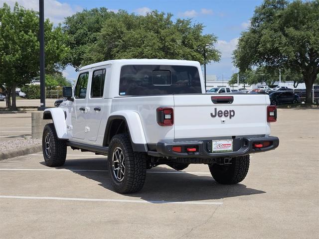 Photo of 2025 Bright White Jeep Gladiator