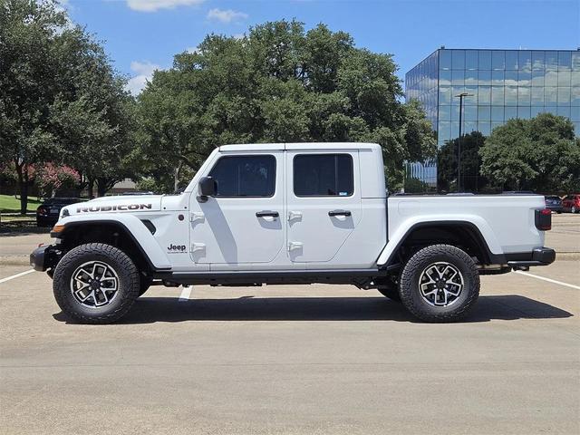 Photo of 2025 Bright White Jeep Gladiator