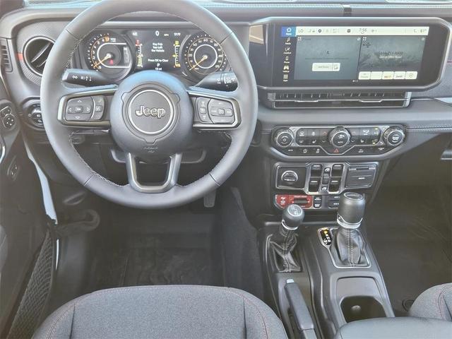 Photo of 2025 Bright White Jeep Gladiator