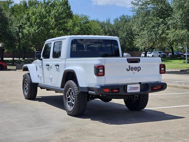 Photo of 2025 Bright White Jeep Gladiator