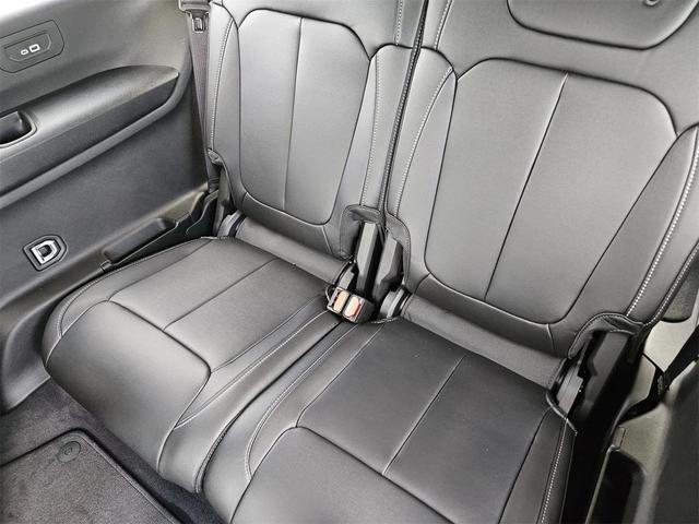 Photo of 2025 Bright White Jeep Grand Cherokee L