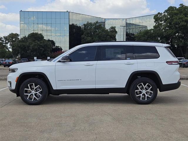 Photo of 2025 Bright White Jeep Grand Cherokee L
