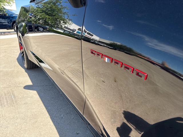 Photo of 2022 Black Chevrolet Camaro
