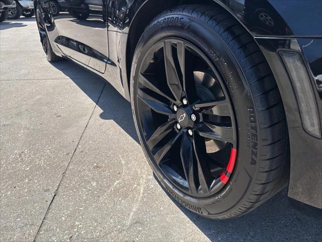 Photo of 2022 Black Chevrolet Camaro