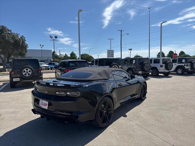 Photo of 2022 Black Chevrolet Camaro