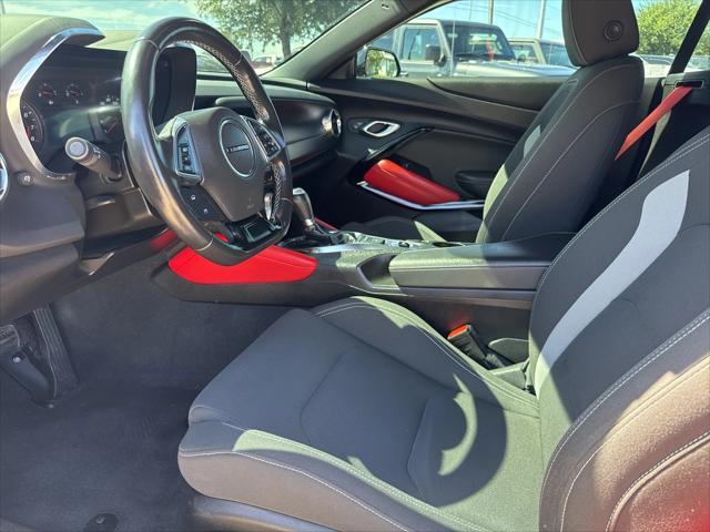 Photo of 2022 Black Chevrolet Camaro