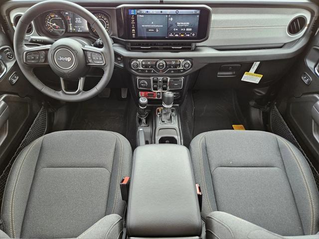 Photo of 2025 Black Clearcoat Jeep Wrangler