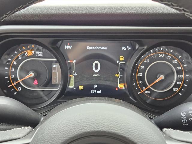 Photo of 2025 Black Clearcoat Jeep Wrangler
