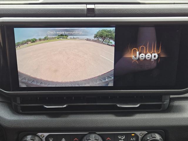 Photo of 2025 Black Clearcoat Jeep Wrangler