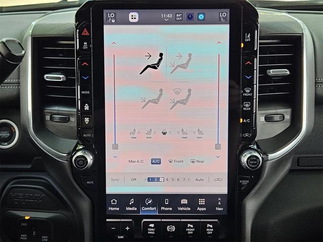 Photo of 2025 Diamond Black Crystal Pearlcoat RAM 2500