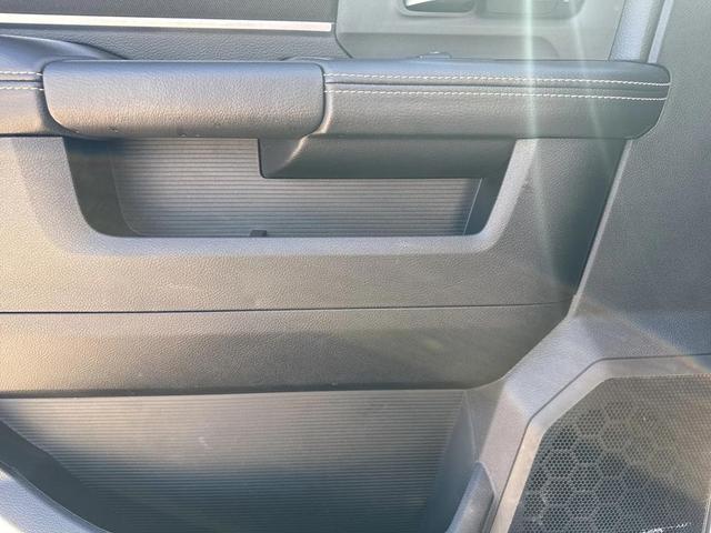 Photo of 2024 Bright White RAM 2500