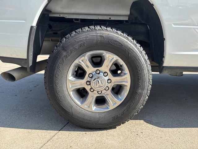 Photo of 2024 Bright White RAM 2500