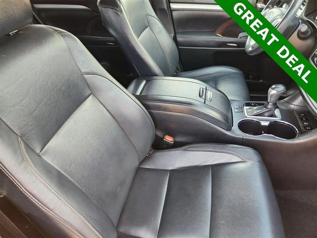 Photo of 2018 Celestial Silver Toyota Highlander